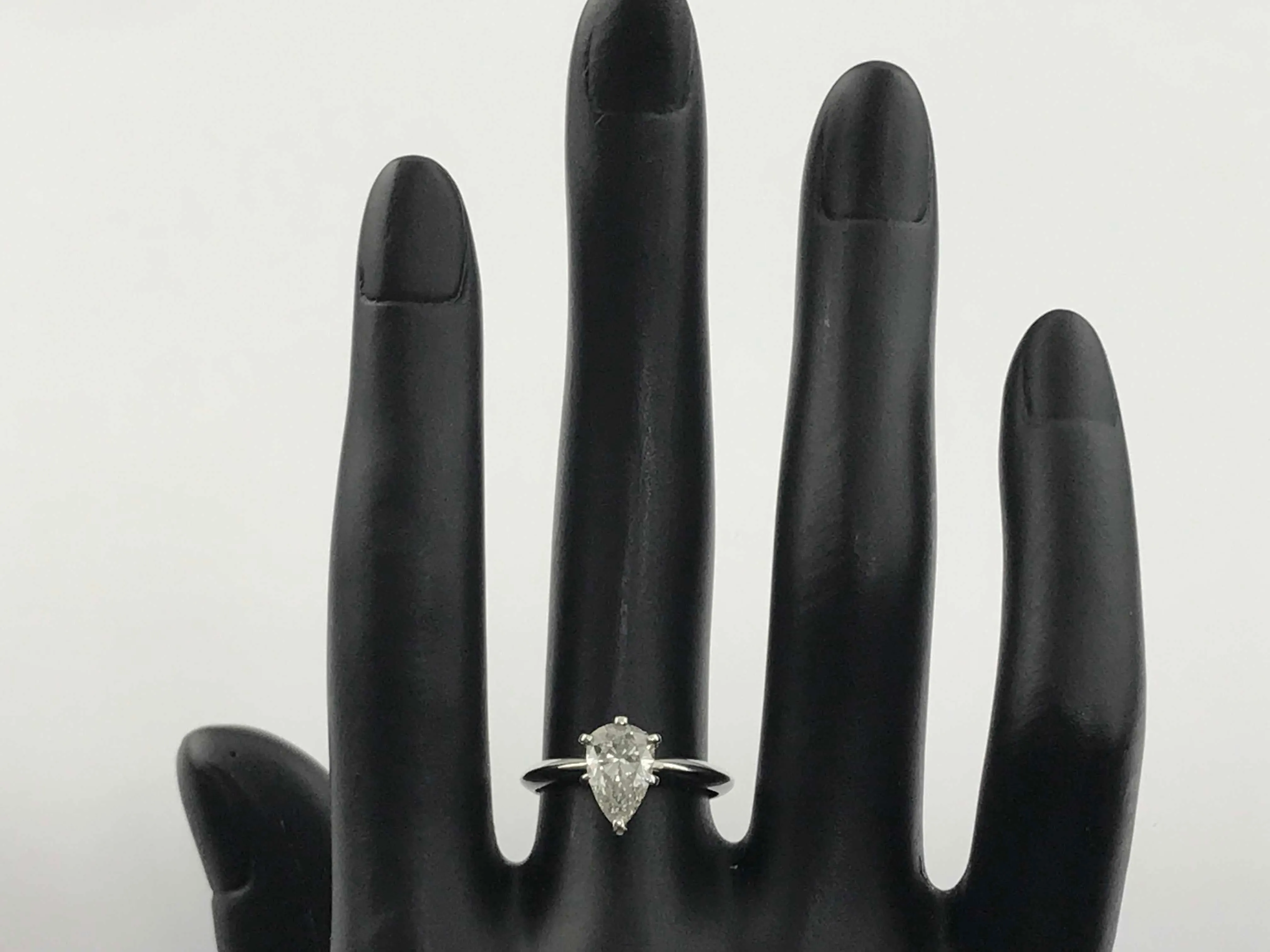 1.12CT Pear Shape SI1 Clarity H Color Diamond Solitaire Engagement Ring in 14K White Gold, Pre-owned item #229467.sa
