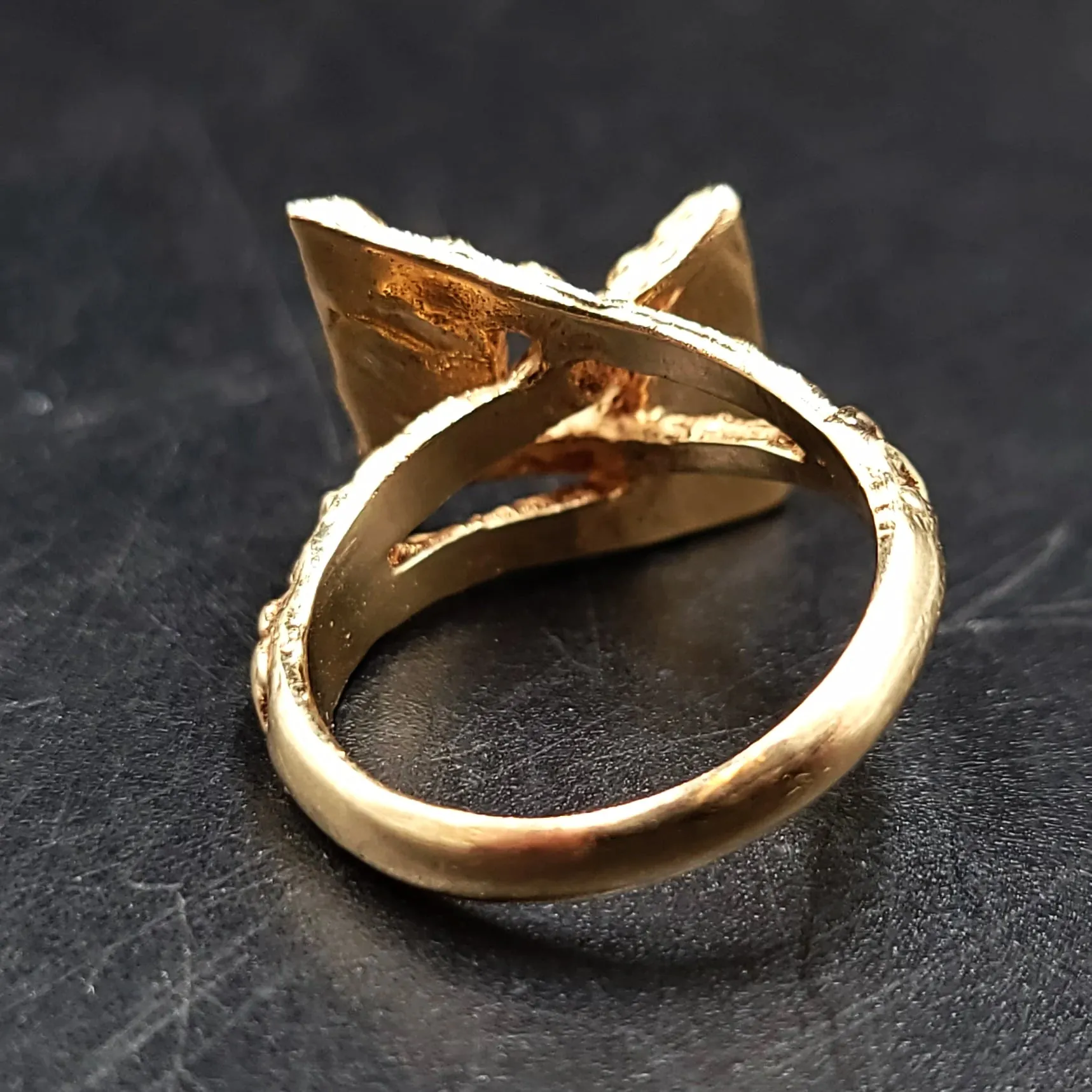 14kt Nugget Bow Ring Yellow Gold Band Size 5.5