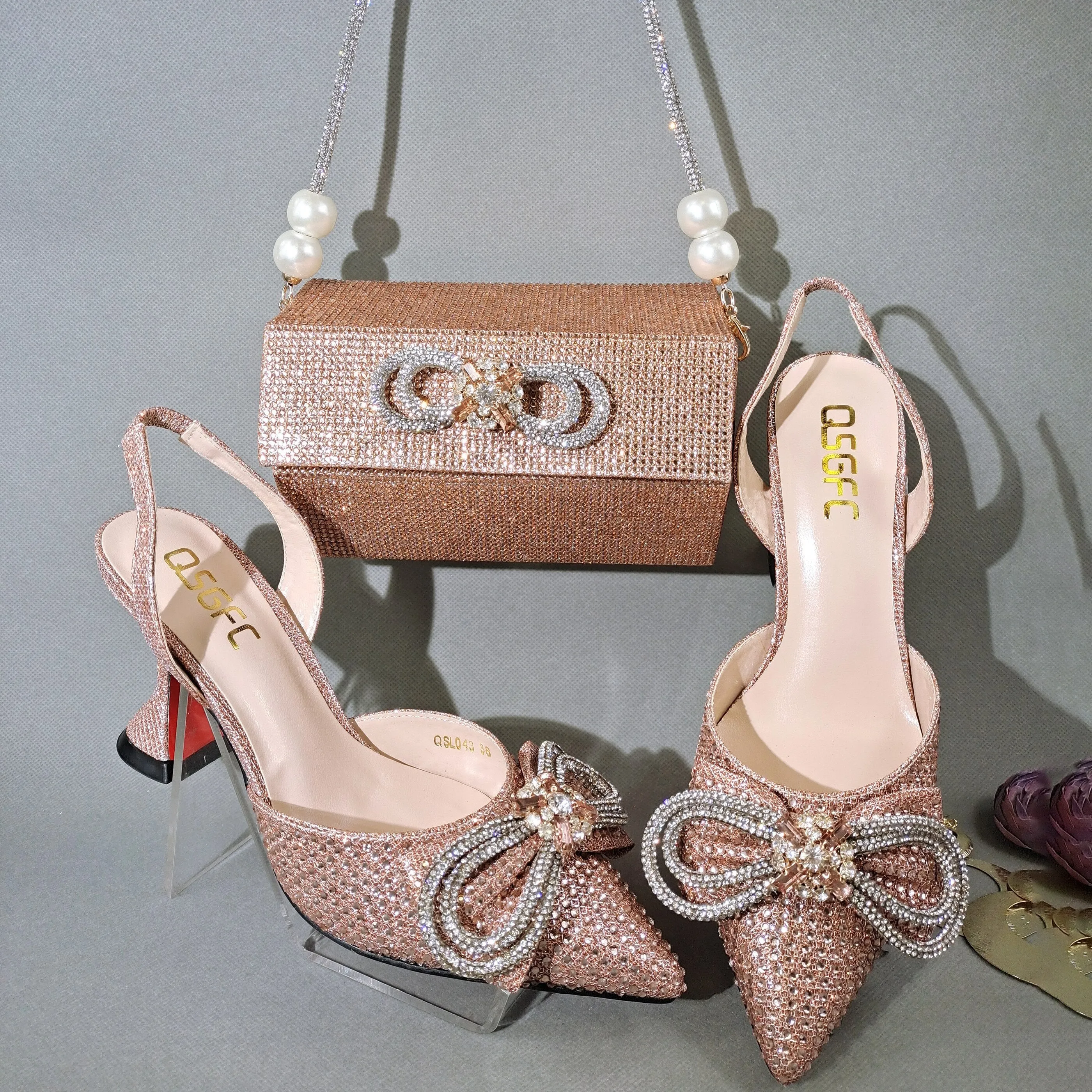 2022 Italian Fashion Design High-Heel Wine Glass Heel Pointed Ladies Shoes And Decorate With Crystals Dual-use Bags