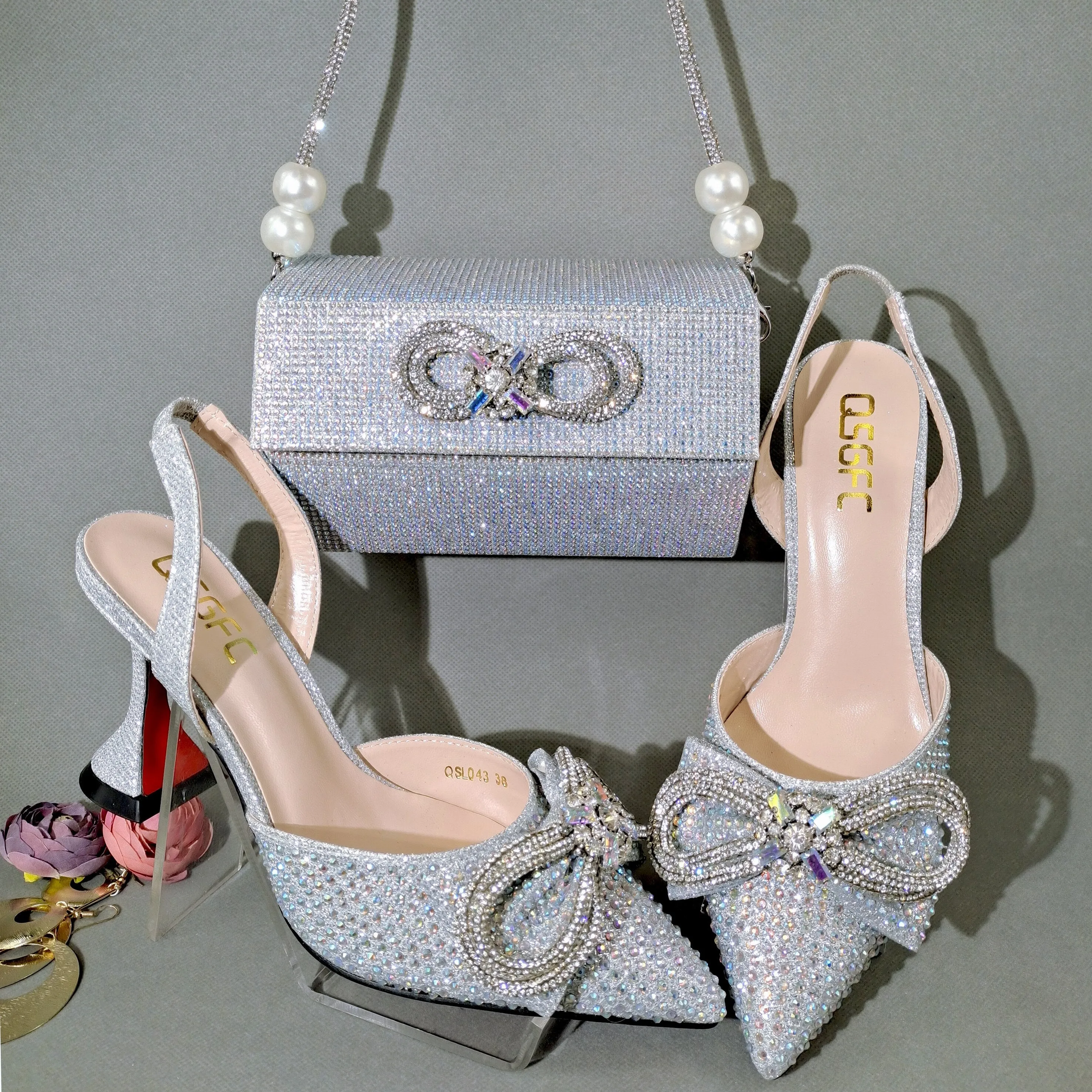 2022 Italian Fashion Design High-Heel Wine Glass Heel Pointed Ladies Shoes And Decorate With Crystals Dual-use Bags