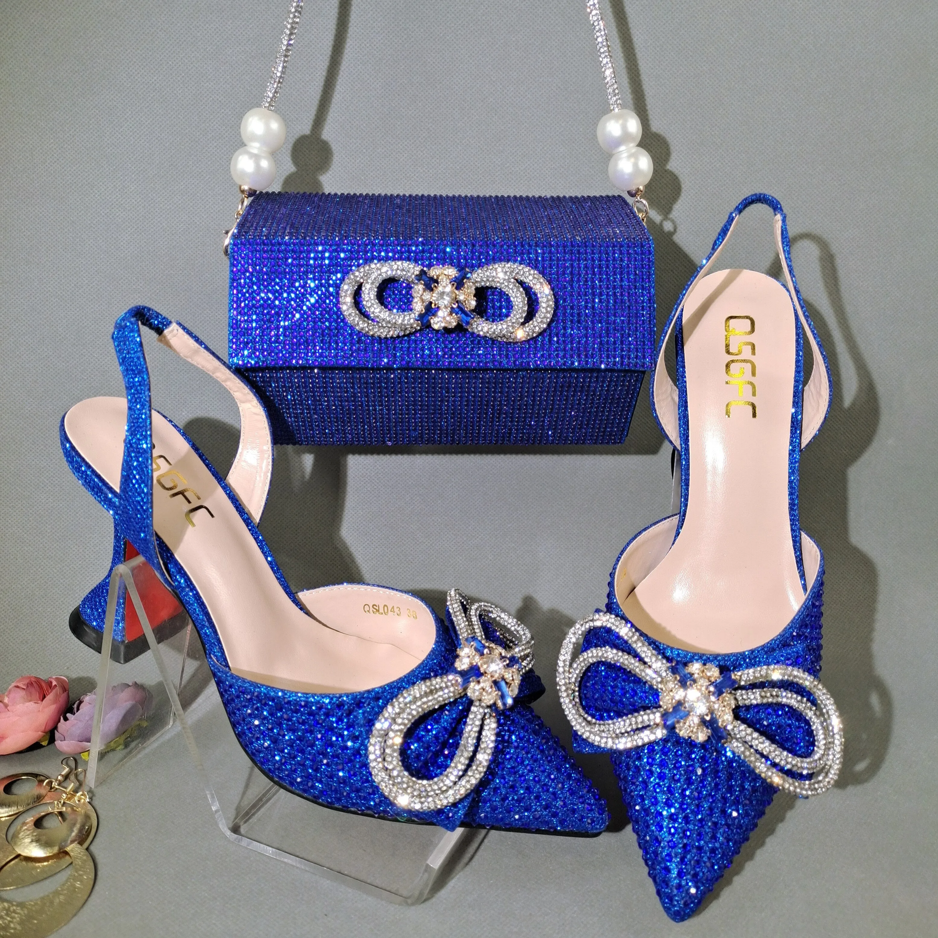 2022 Italian Fashion Design High-Heel Wine Glass Heel Pointed Ladies Shoes And Decorate With Crystals Dual-use Bags