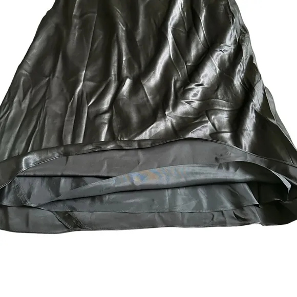 Adrianna Papell Evening Essentials 100% silk black evening skirt. Plus size 14W