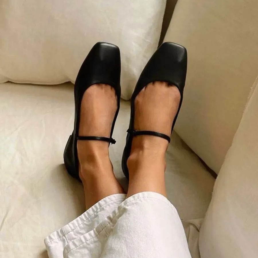 BAILATIRA BLACK FLATS (Square-Toe)