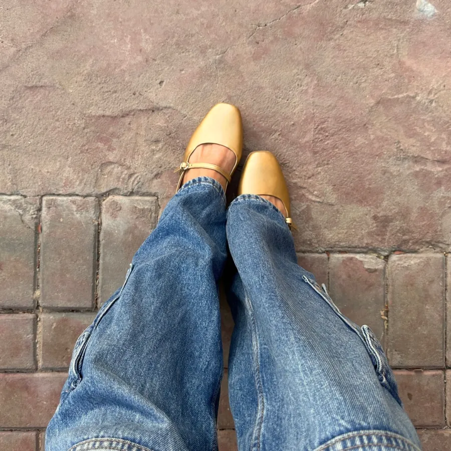 BAILATIRA GOLD FLATS (Square-Toe)