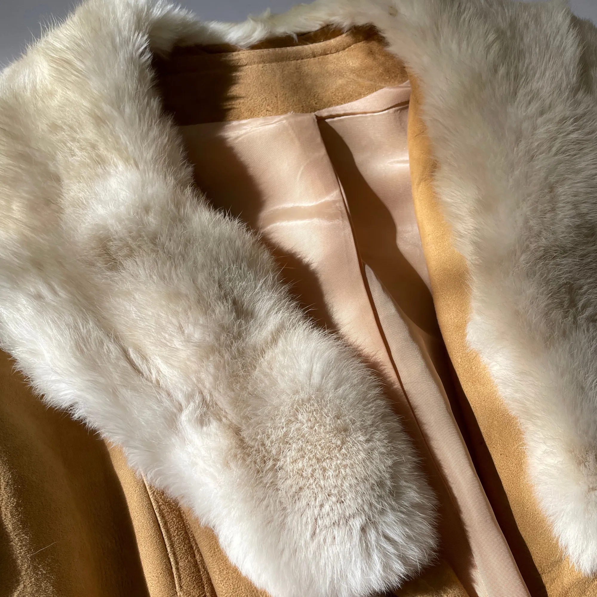 Beige 70s Suede Coat with Fur Collar