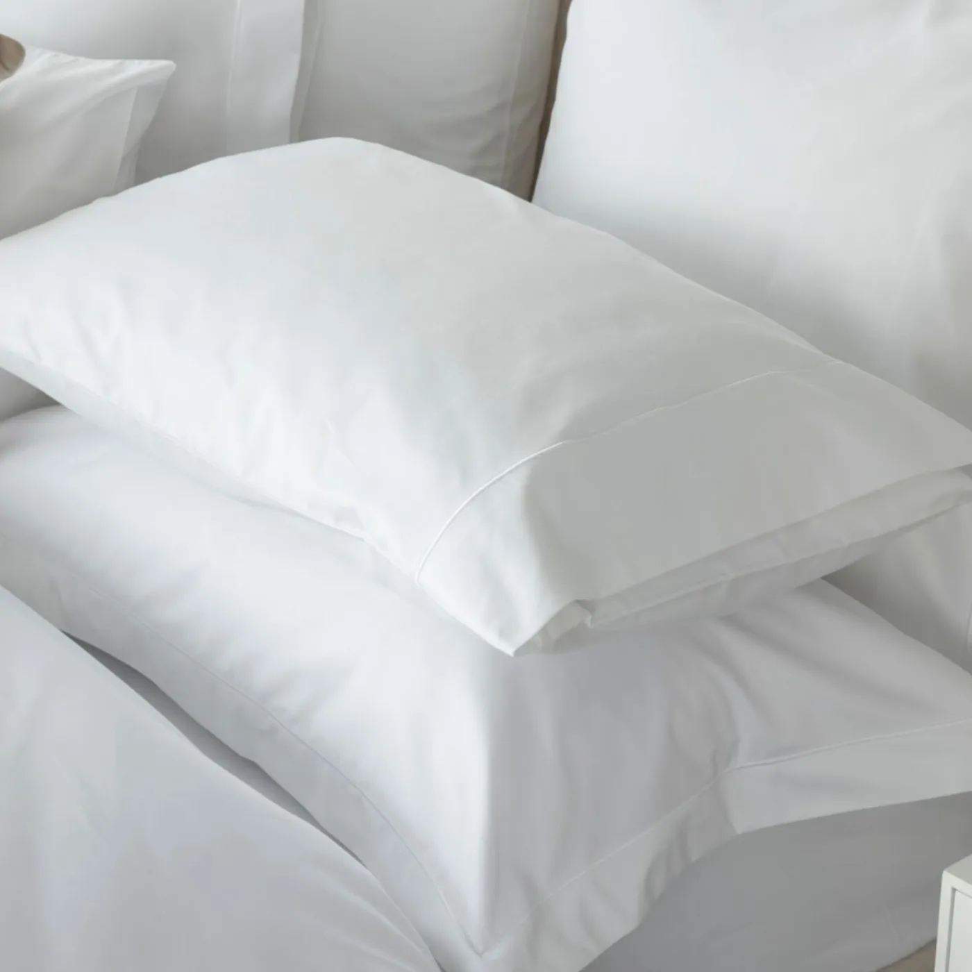Belledorm 400TC Egyptian Cotton Pillowcase | White / Ivory