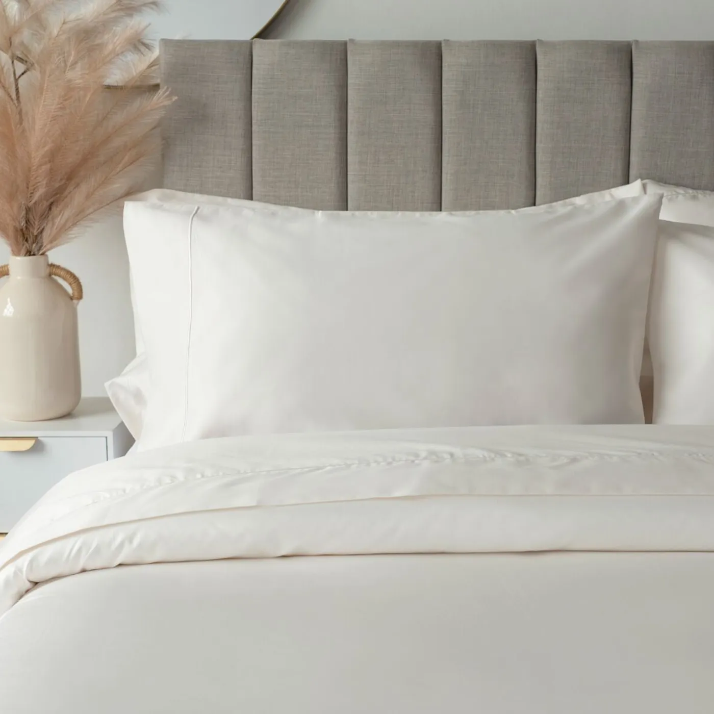 Belledorm 400TC Egyptian Cotton Pillowcase | White / Ivory
