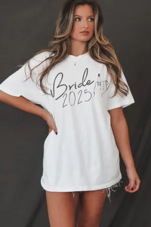 Bride 2025 Ring Finger Graphic Comfort Color T-shirt