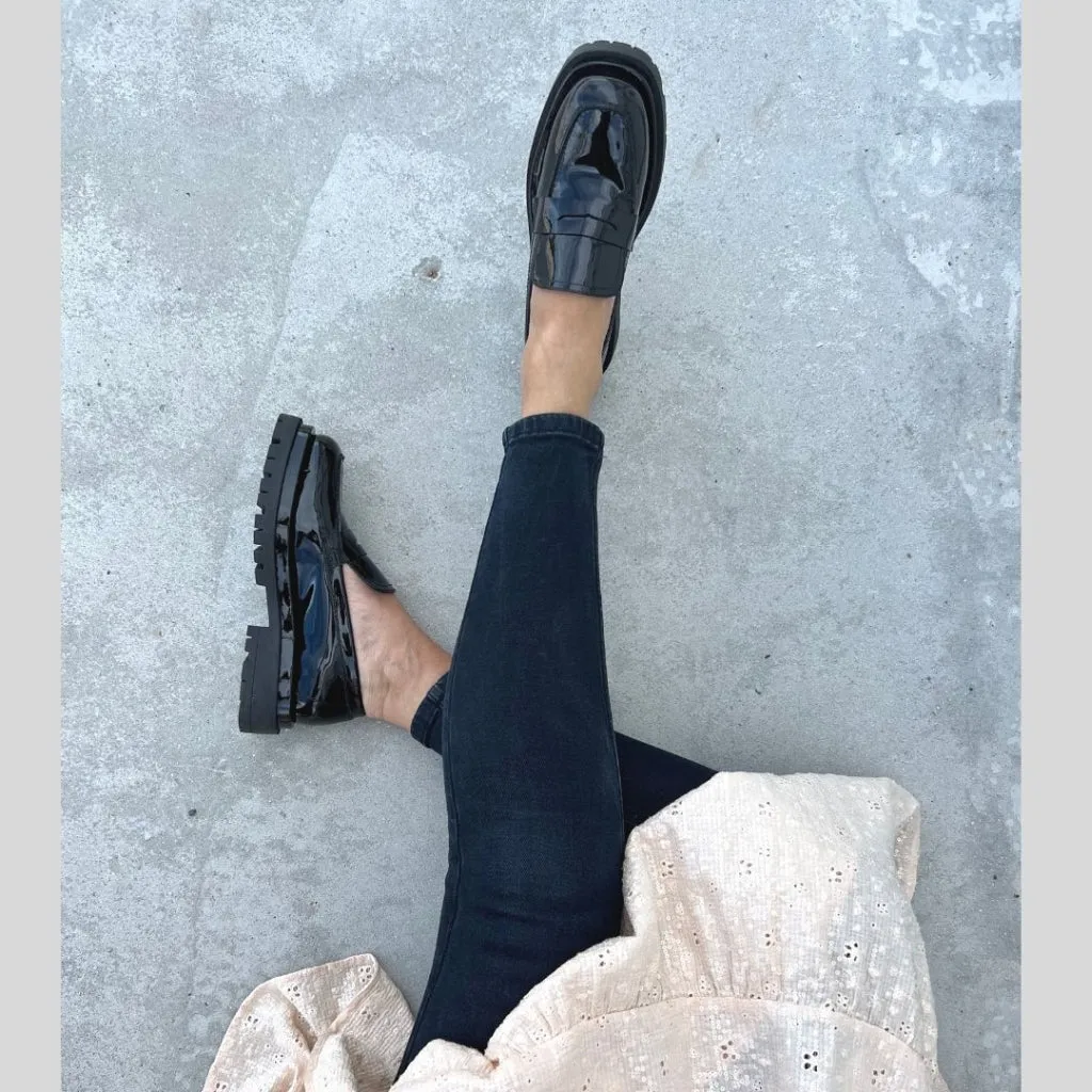 CHAMPAGNE AND MONDAY - Black patent