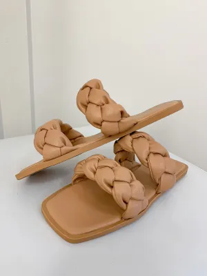 Daria Sandal {Taupe}