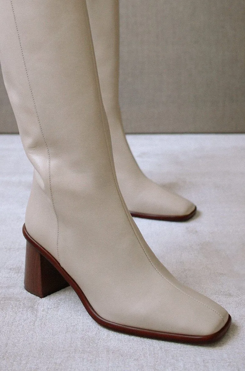 East Boot Off White