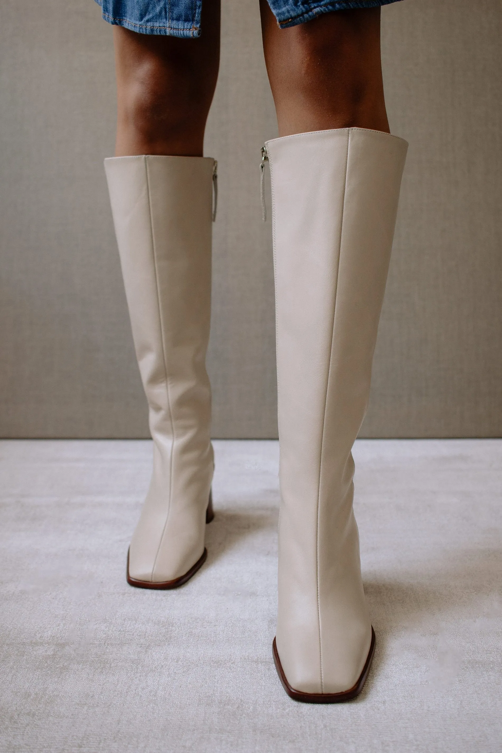 East Boot Off White