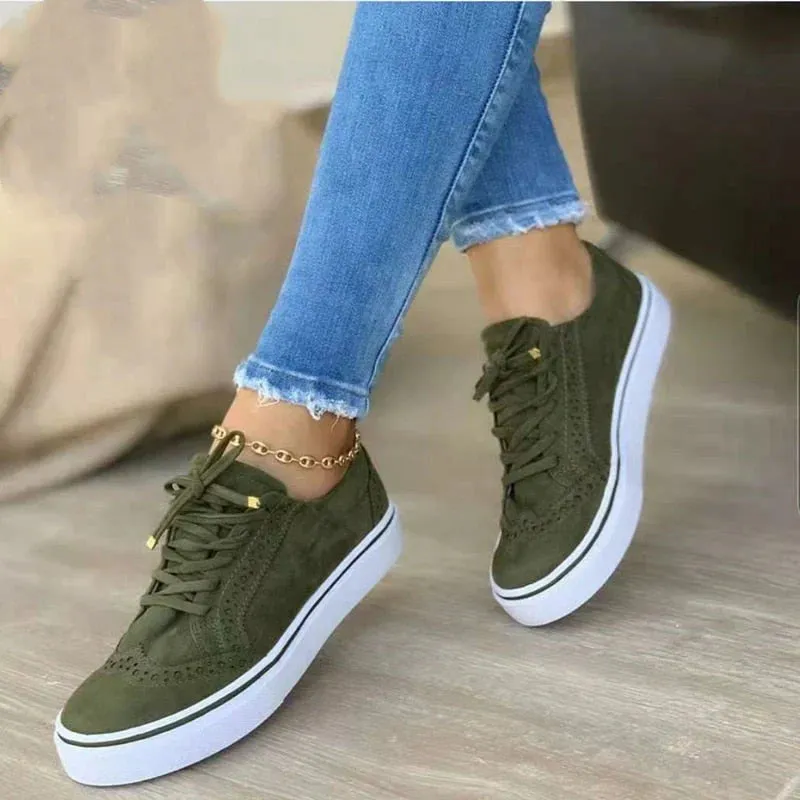 Elegant Black Ava Orthopedic Sneaker