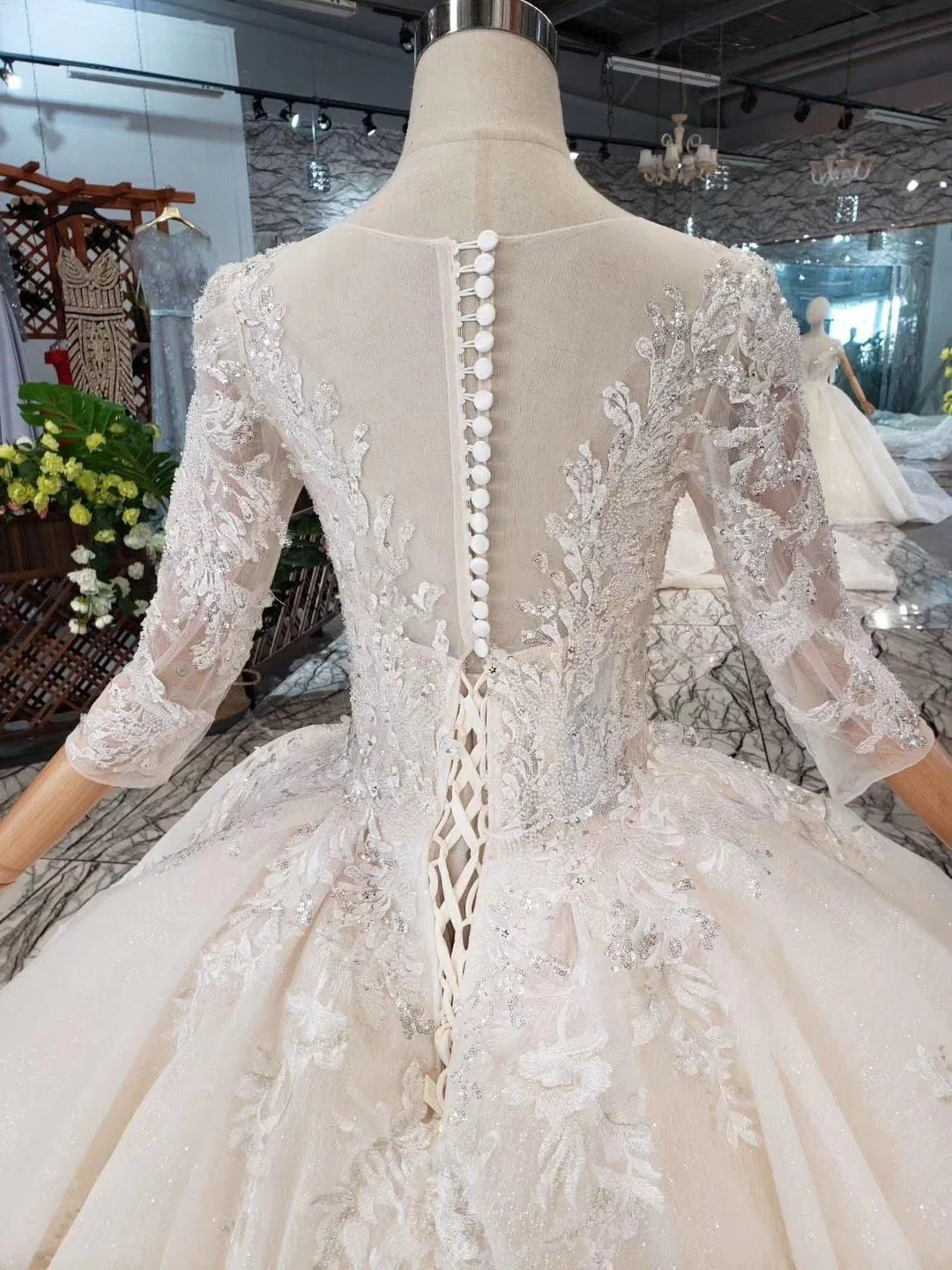 Elegant Half Sleeves Ball Gown Lace Layer Wedding Dress TN174