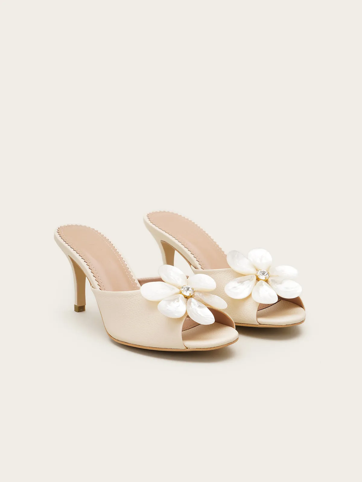 Fleurs Blanches Mules