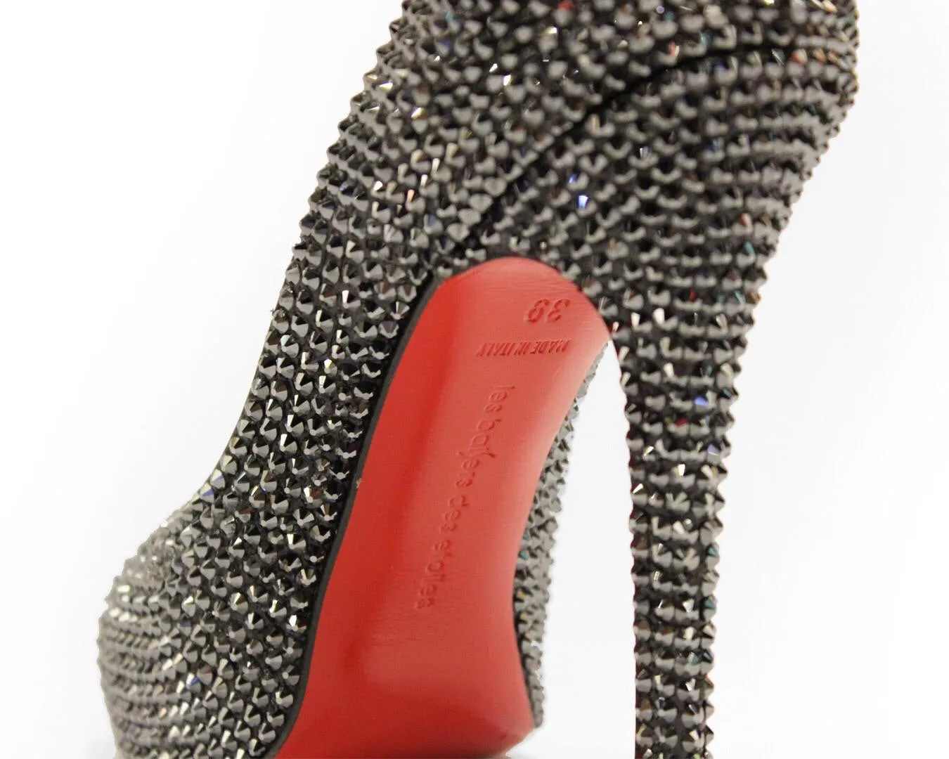 Full Swarovski crystals pump