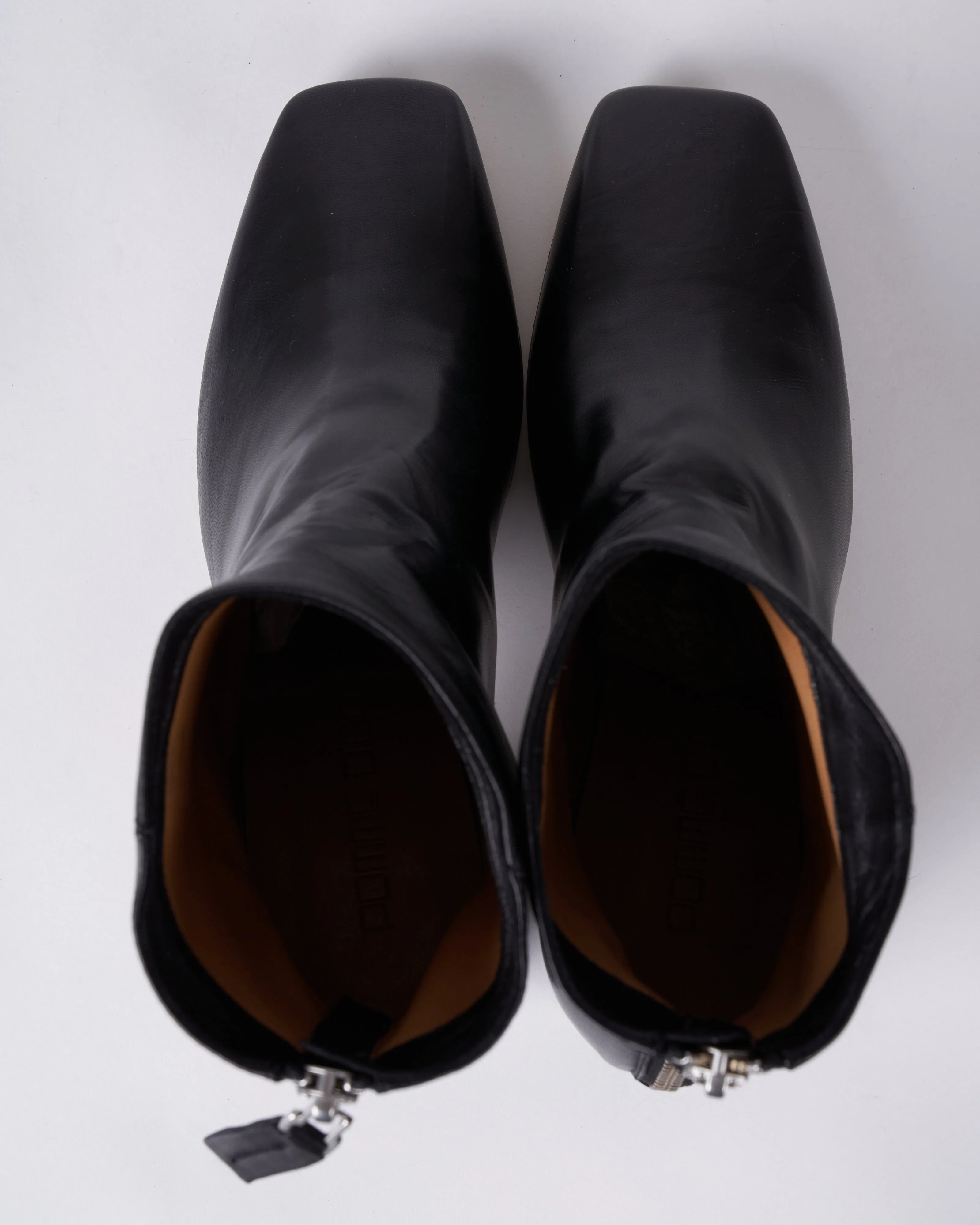 glove boot- back zipper - heel - black glove