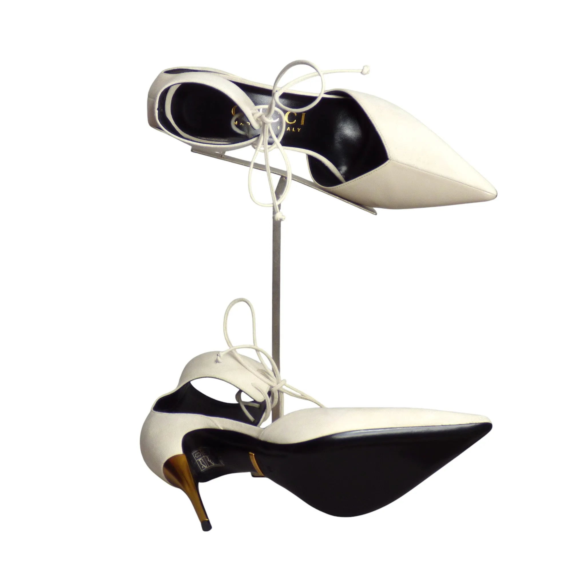 GUCCI- NIB White Scamosciato Pumps, Size 40