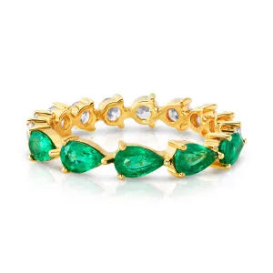 HALF-PEAR EMERALD HALF-ROUND DIAMOND ETERNITY RING, 14kt Gold