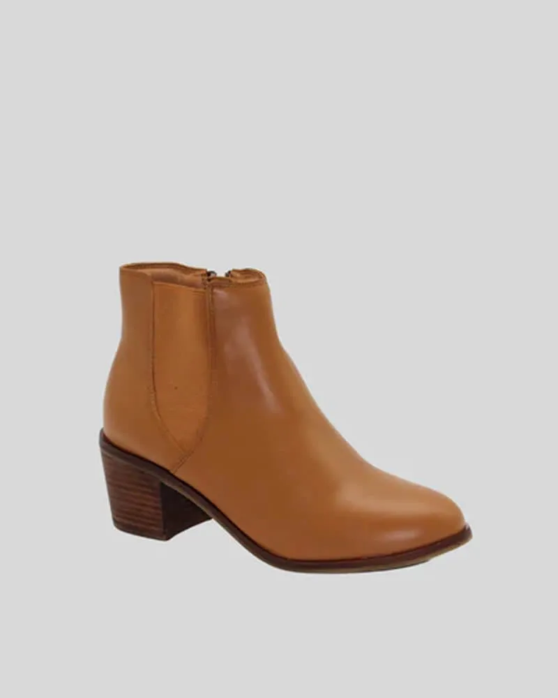 Human Shoes Alibi Leather Ankle Boots Tan