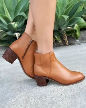 Human Shoes Alibi Leather Ankle Boots Tan