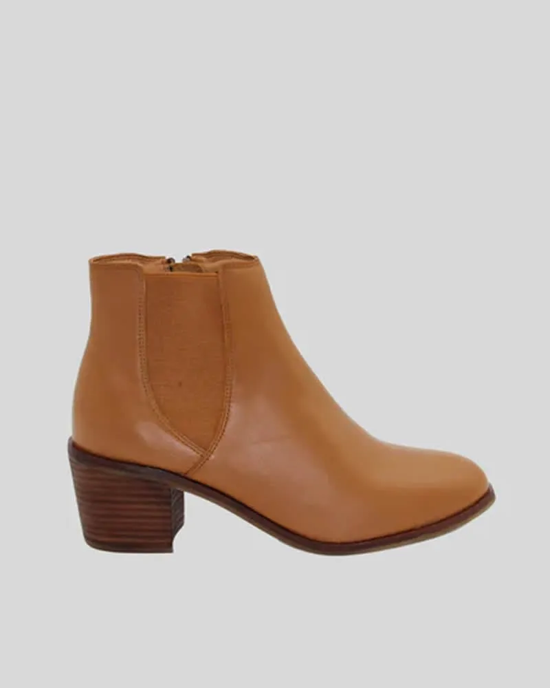 Human Shoes Alibi Leather Ankle Boots Tan