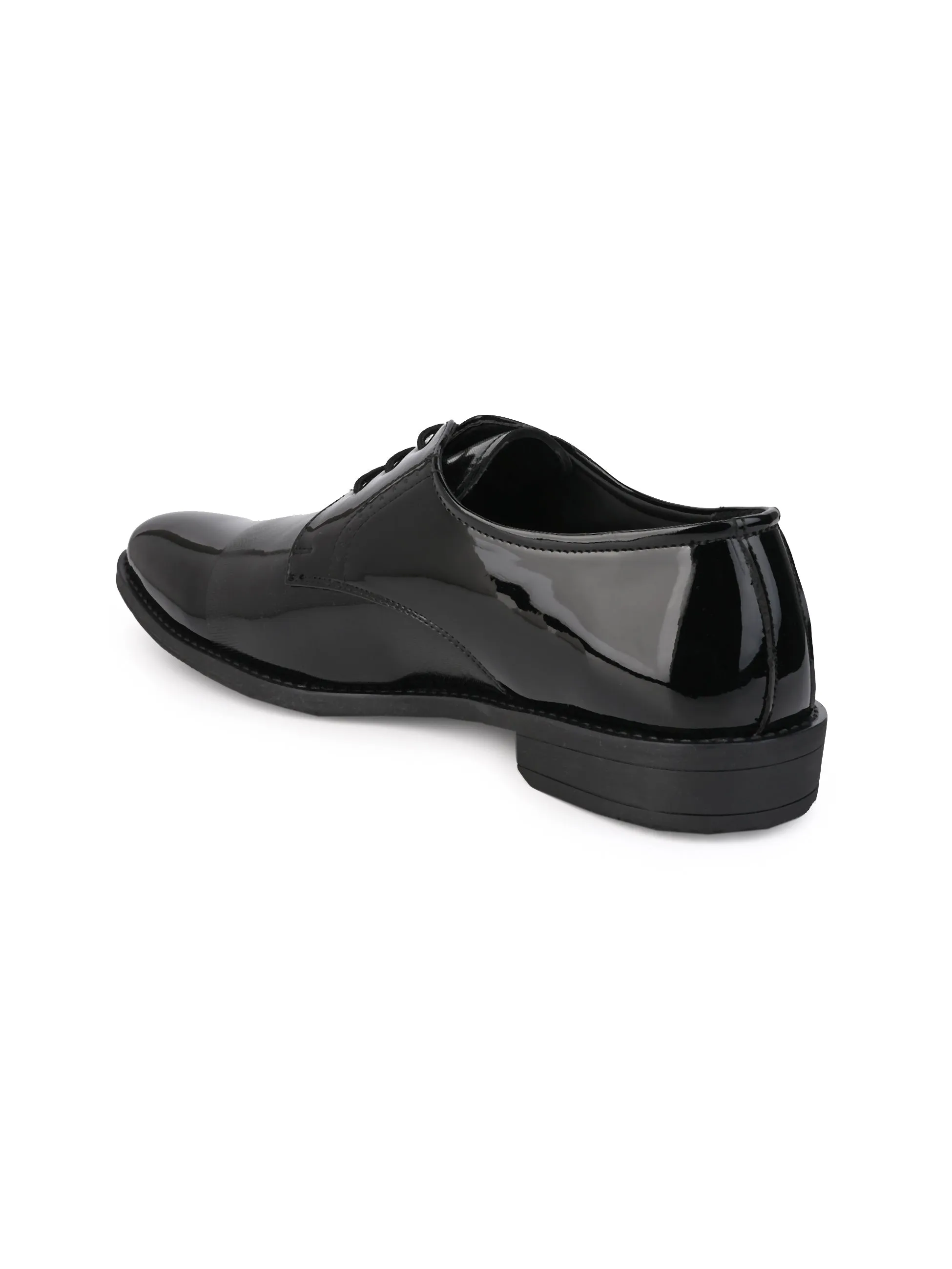 Hydes and Hues Men Round-Toe Derbys Black