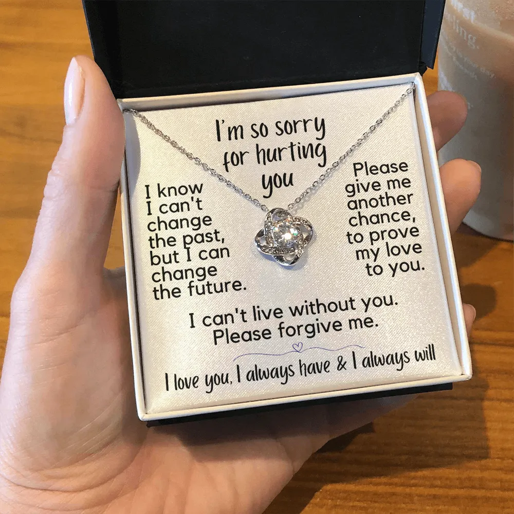 I'm So Sorry for Hurting You | Love Knot Necklace