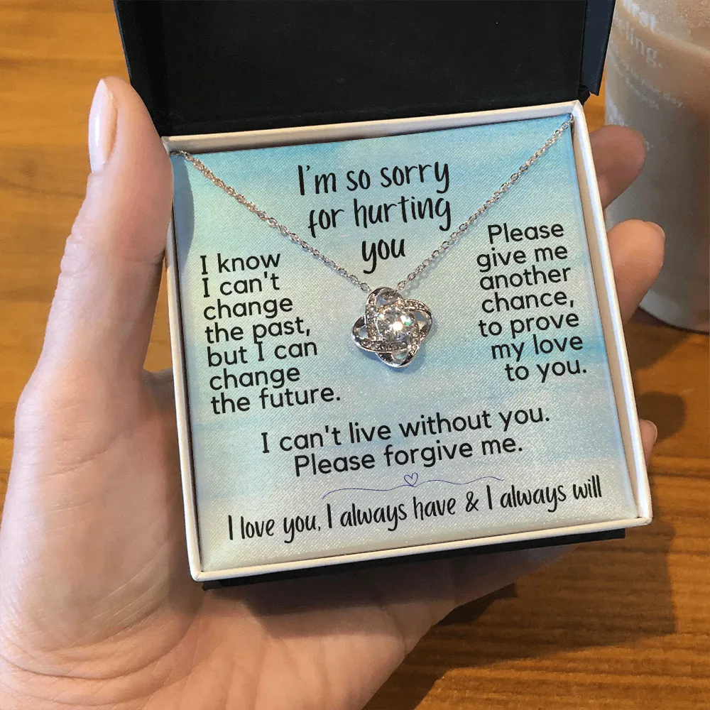 I'm So Sorry for Hurting You | Love Knot Necklace