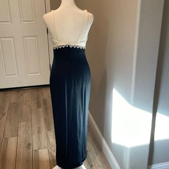 Jessica McClintock Gunne Sax Formal Long Sleeveless Dress