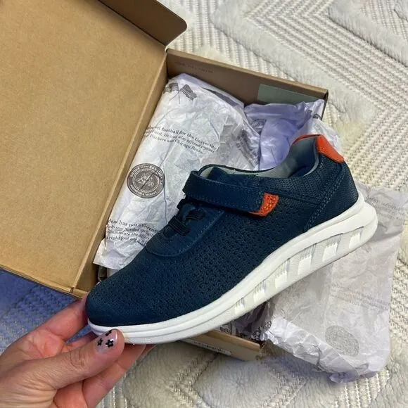 Johnston &amp; Murphy Activate Sneaker in Navy