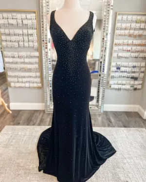Long Velvet Black Prom Dresses Straps Crystals V Neck Formal Dress Gowns