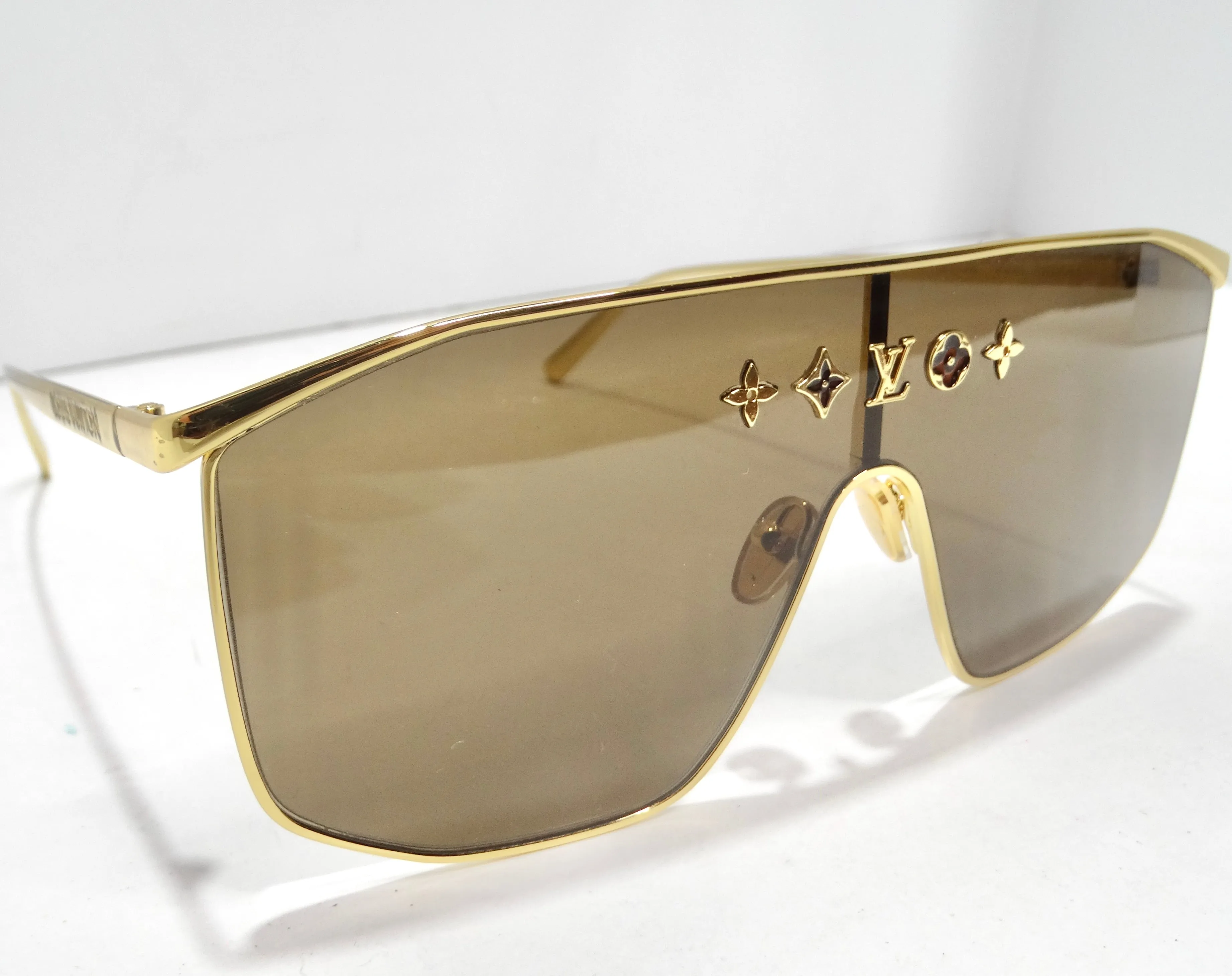 Louis Vuitton Metal LV Golden Mask Sunglasses Gold