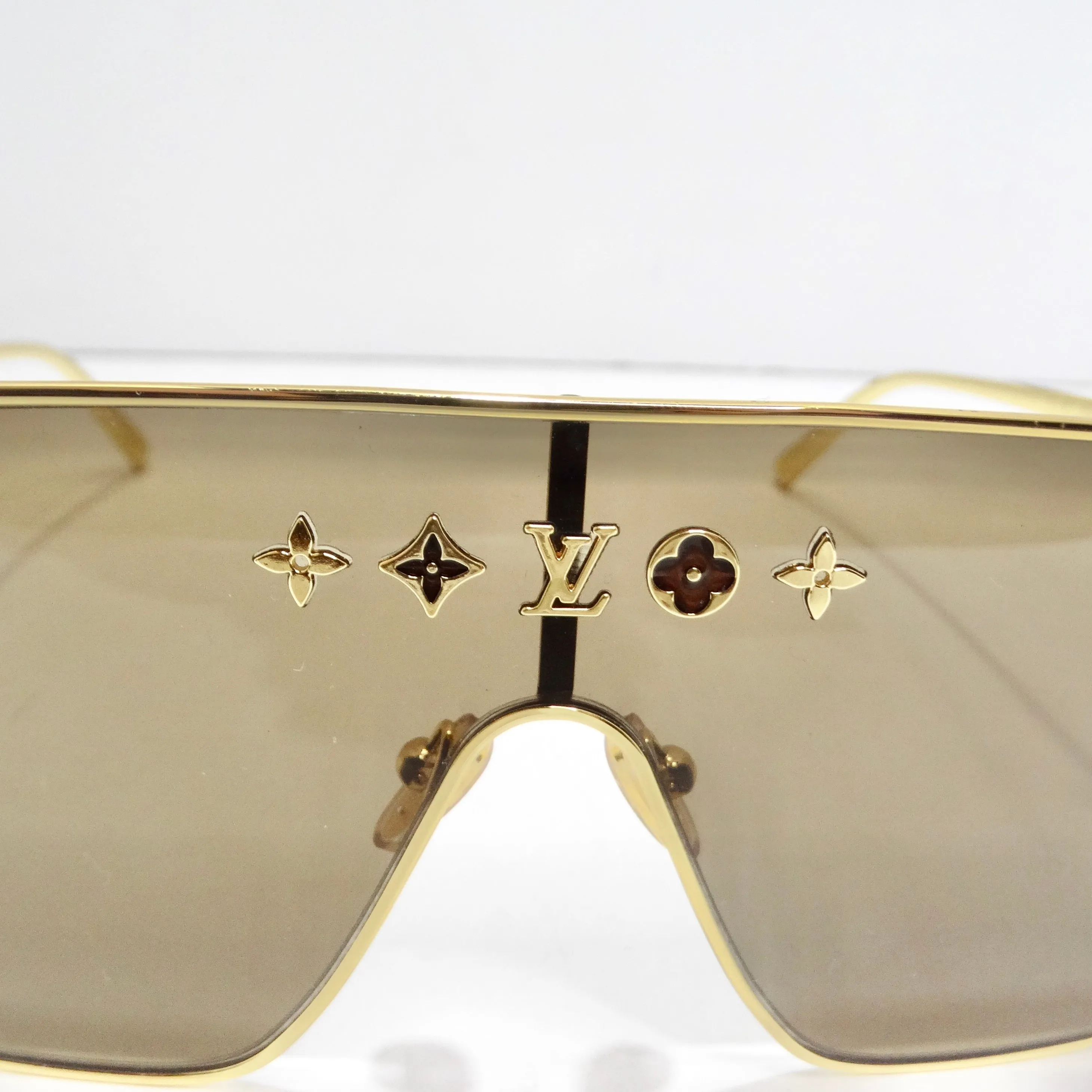 Louis Vuitton Metal LV Golden Mask Sunglasses Gold