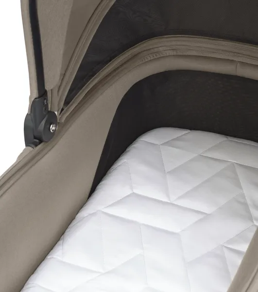 Maxi-Cosi Oxford 9pc Premium 360 Pro V2 Travel System in Truffle