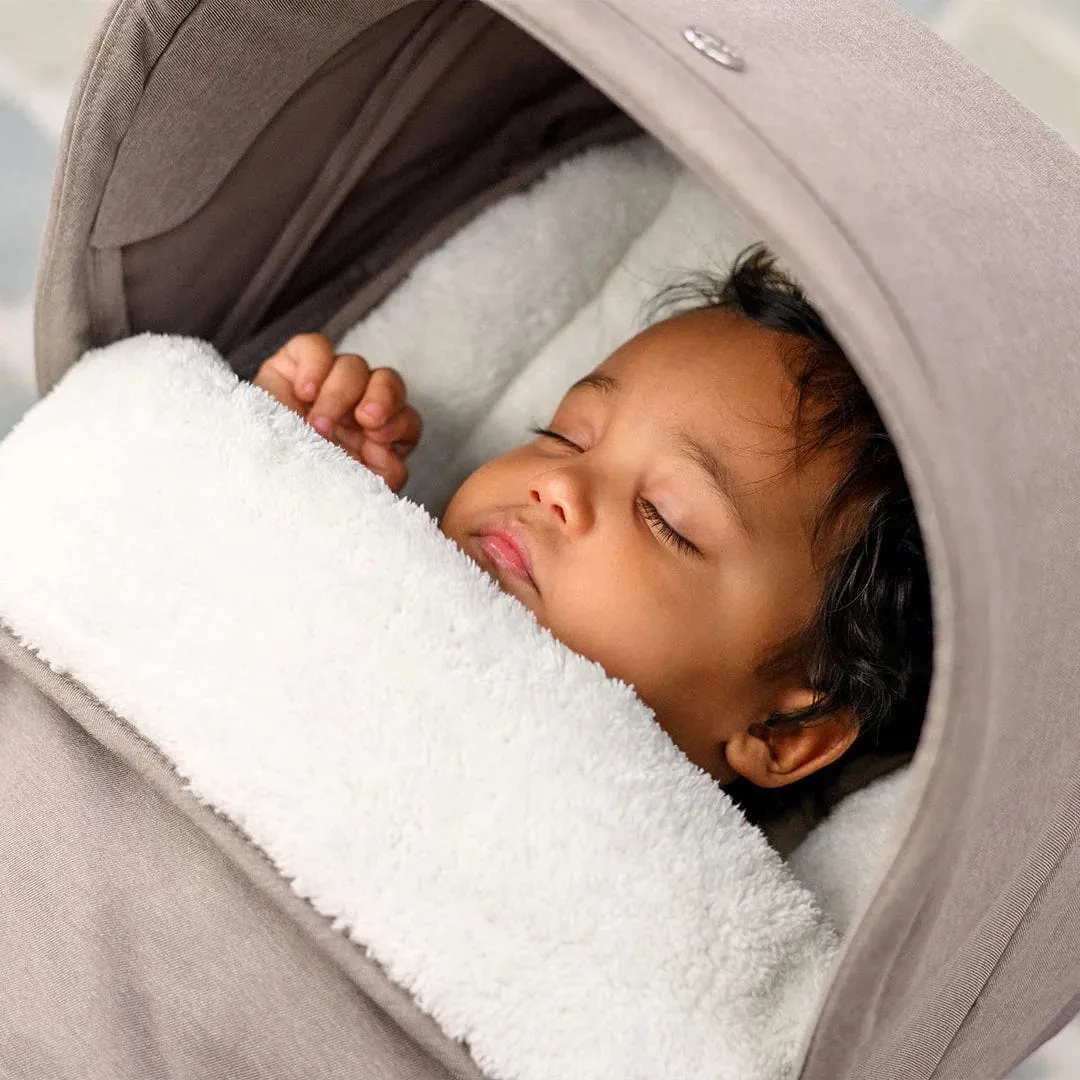 Maxi Cosi Oxford Pushchair 7 Pieces Essential Bundle - Twillic Truffle