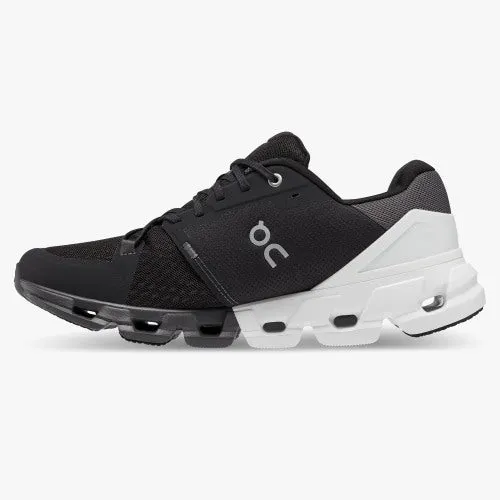 Men's On Cloudflyer 4 (2E) Wide