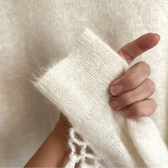 Mes Demoiselles x Revolve Aya Sweater Poncho size 1 cream