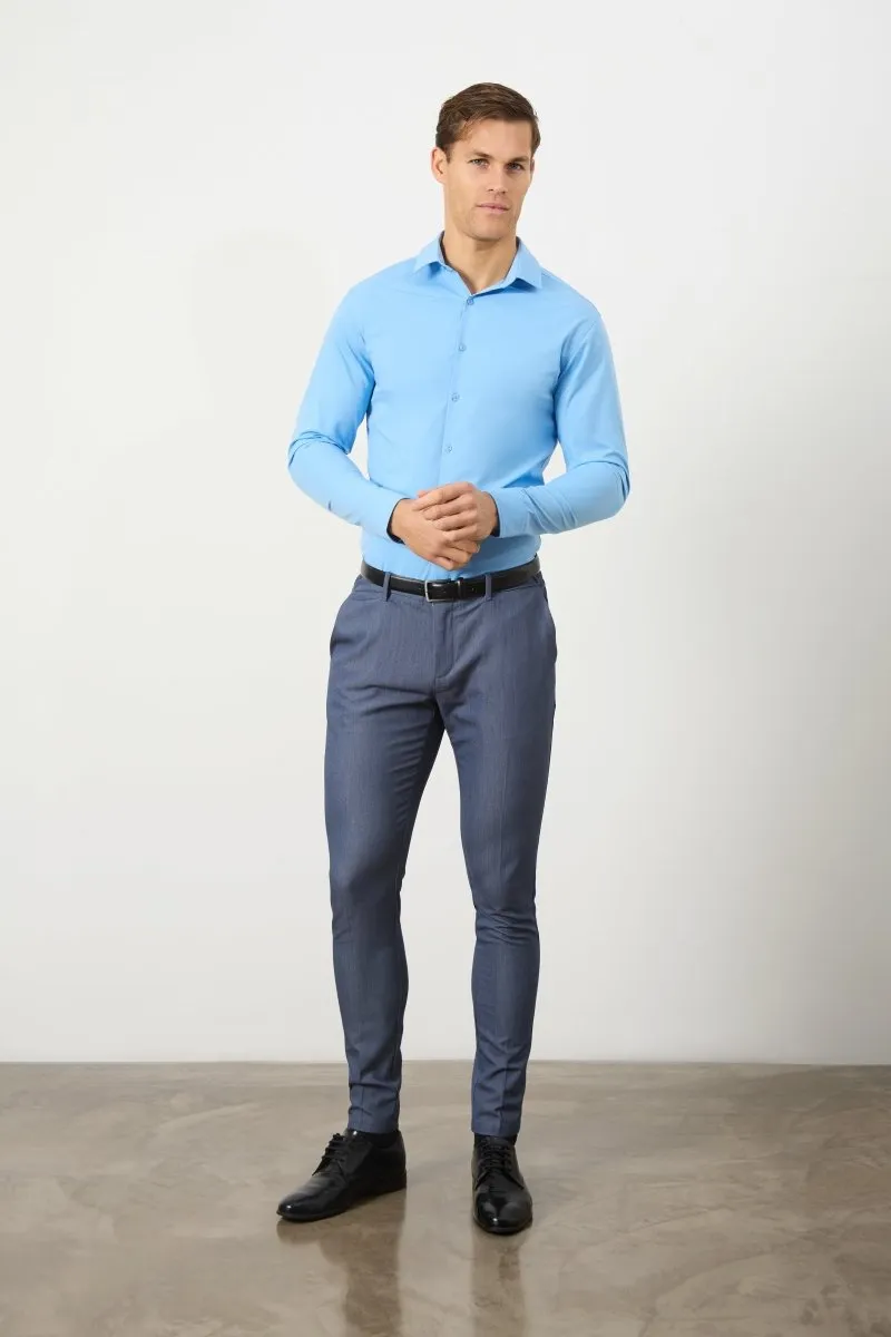Muscle Fit Dress Shirt in Mid Blue