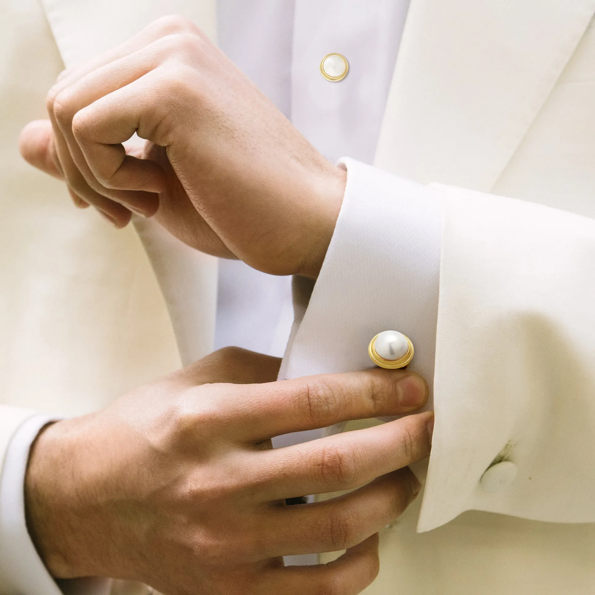 Pearl Cufflink & Studs 18Karat Gold