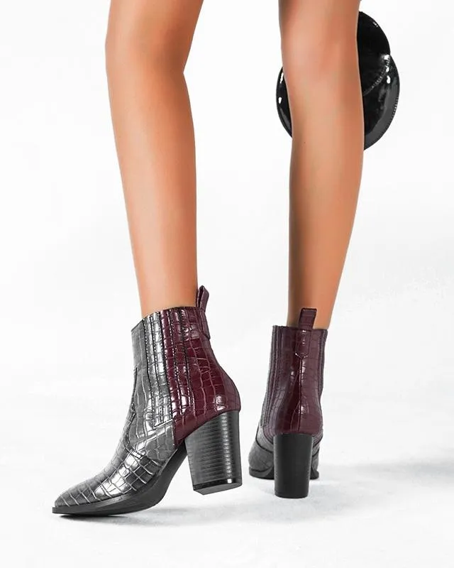 Pointed Toe Chelsea Boots - Burgundy