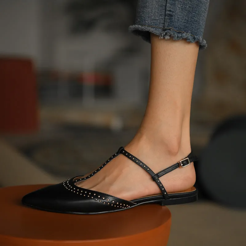 Pointed toe flat shoes
