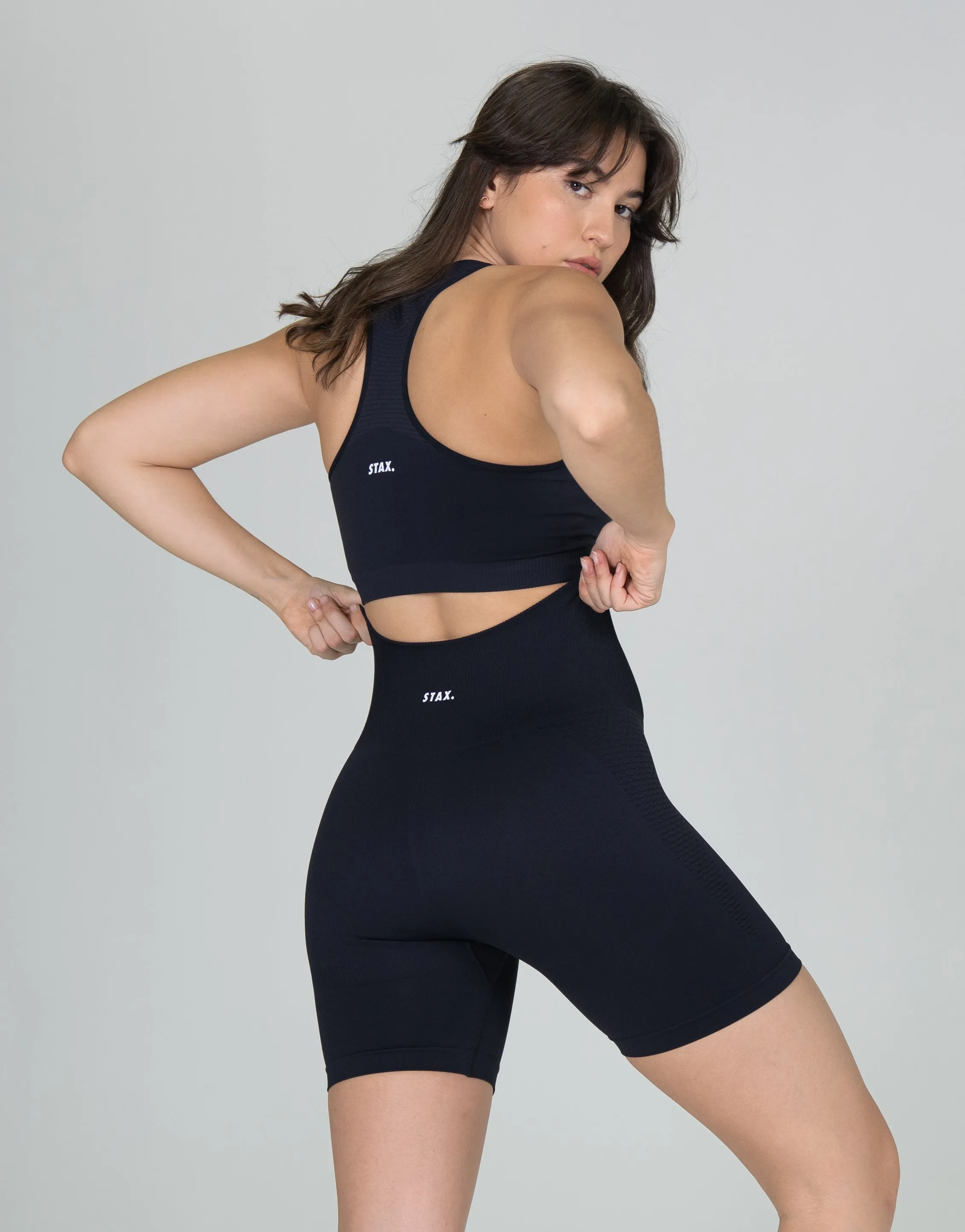 Premium Seamless V6 Racer Crop - Oxford (Cool Black)