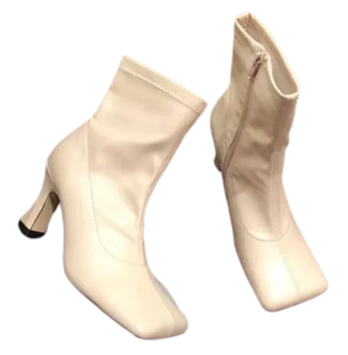 Q Square Toe Ankle Boots