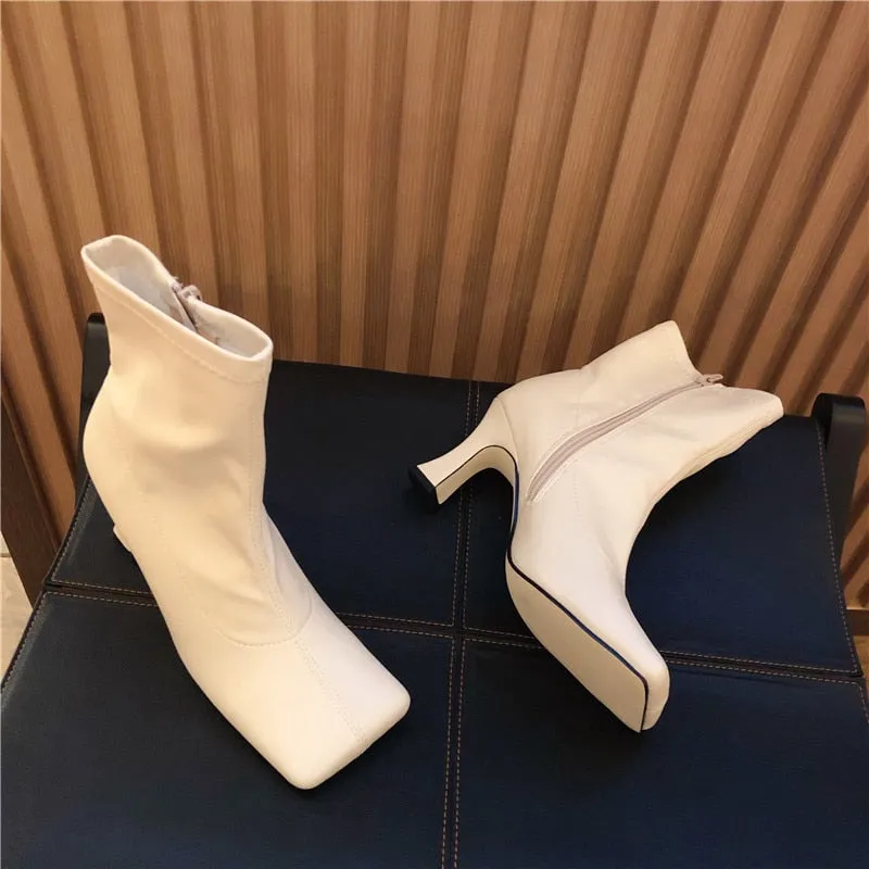 Q Square Toe Ankle Boots