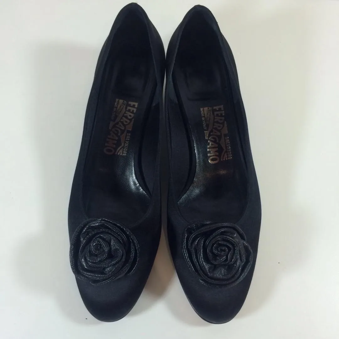 SALVATORE FERRAGAMO Black Satin Low Heel Pump with Leather Rosette Size 7 1/2