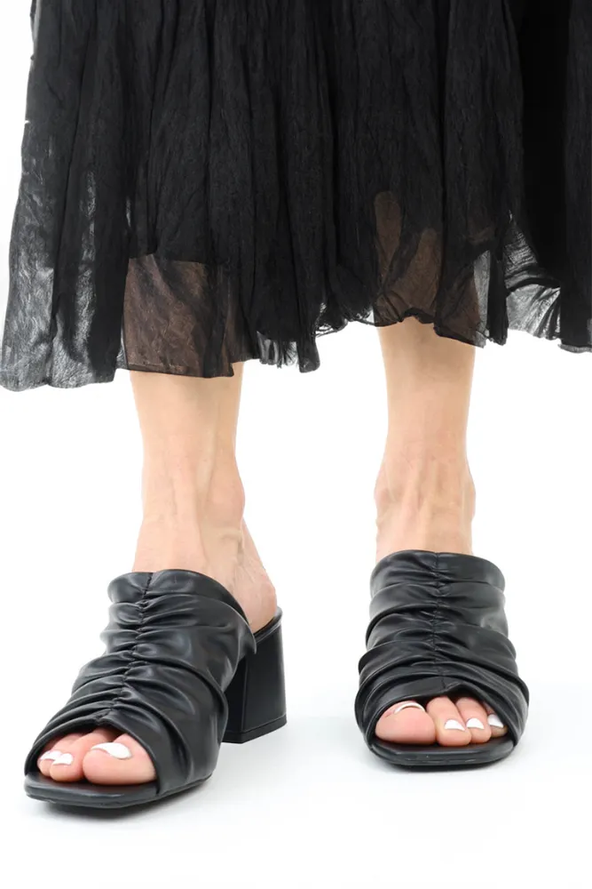 Scrunchy Ruffled Square Toe Heeled Sandals -Off White