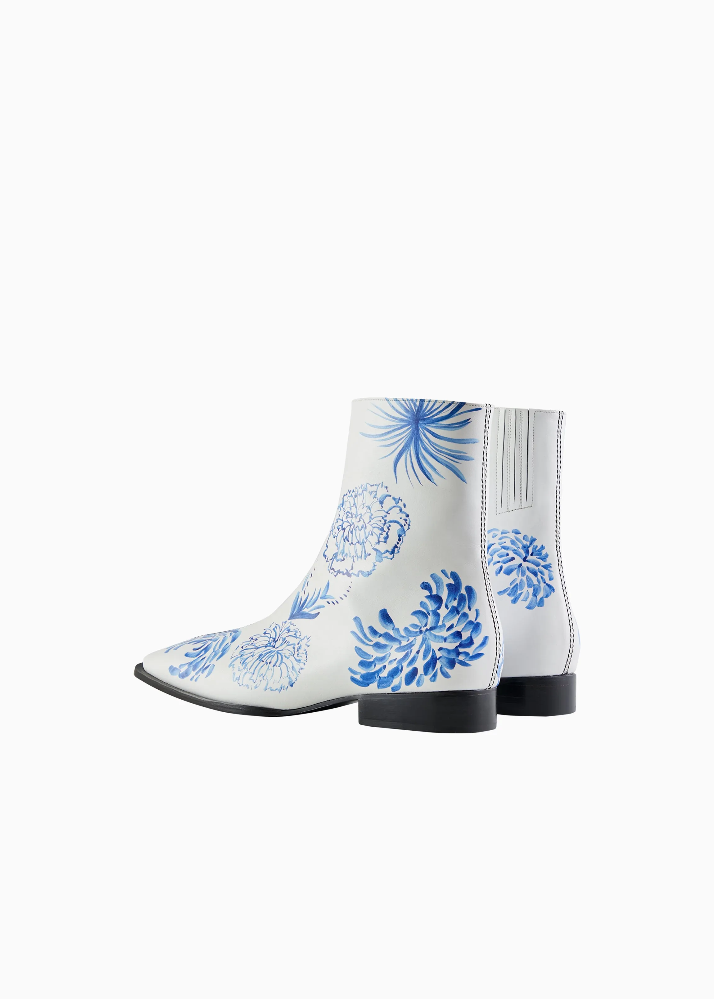 Square boot