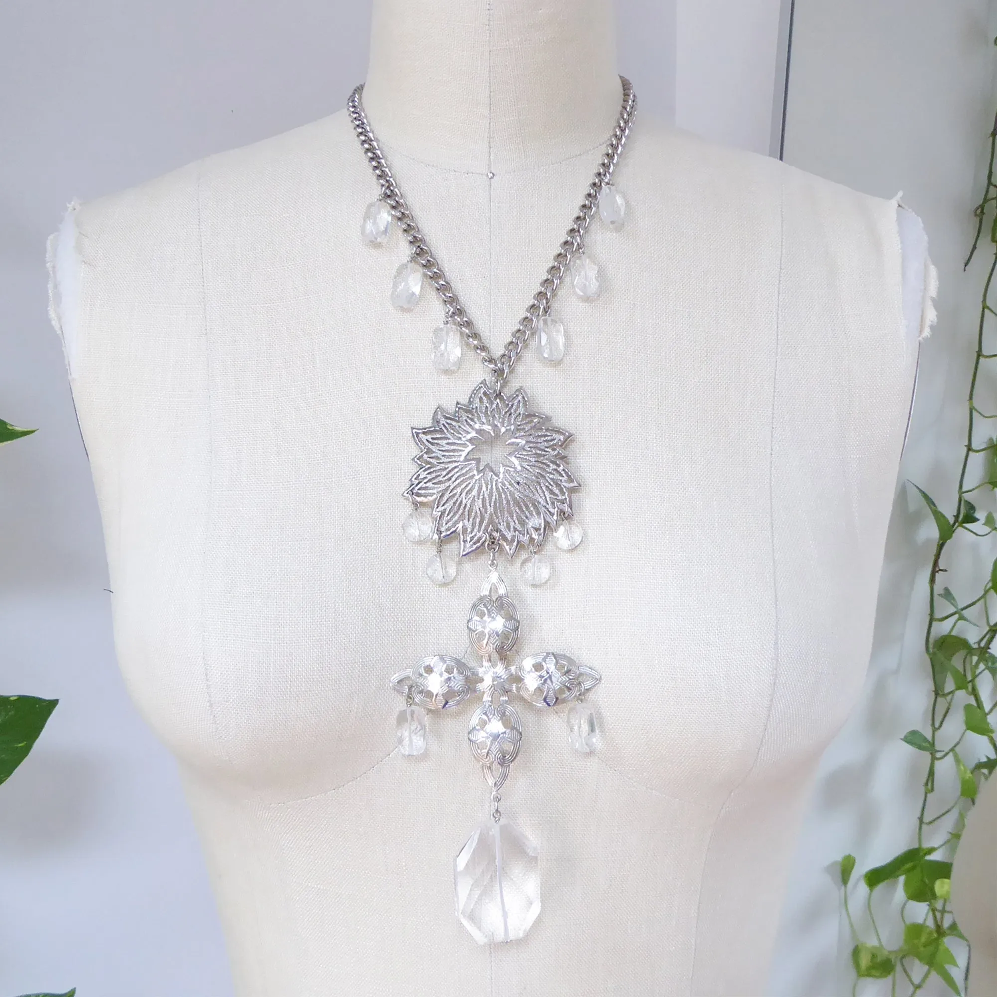 Star crossed quartz necklace