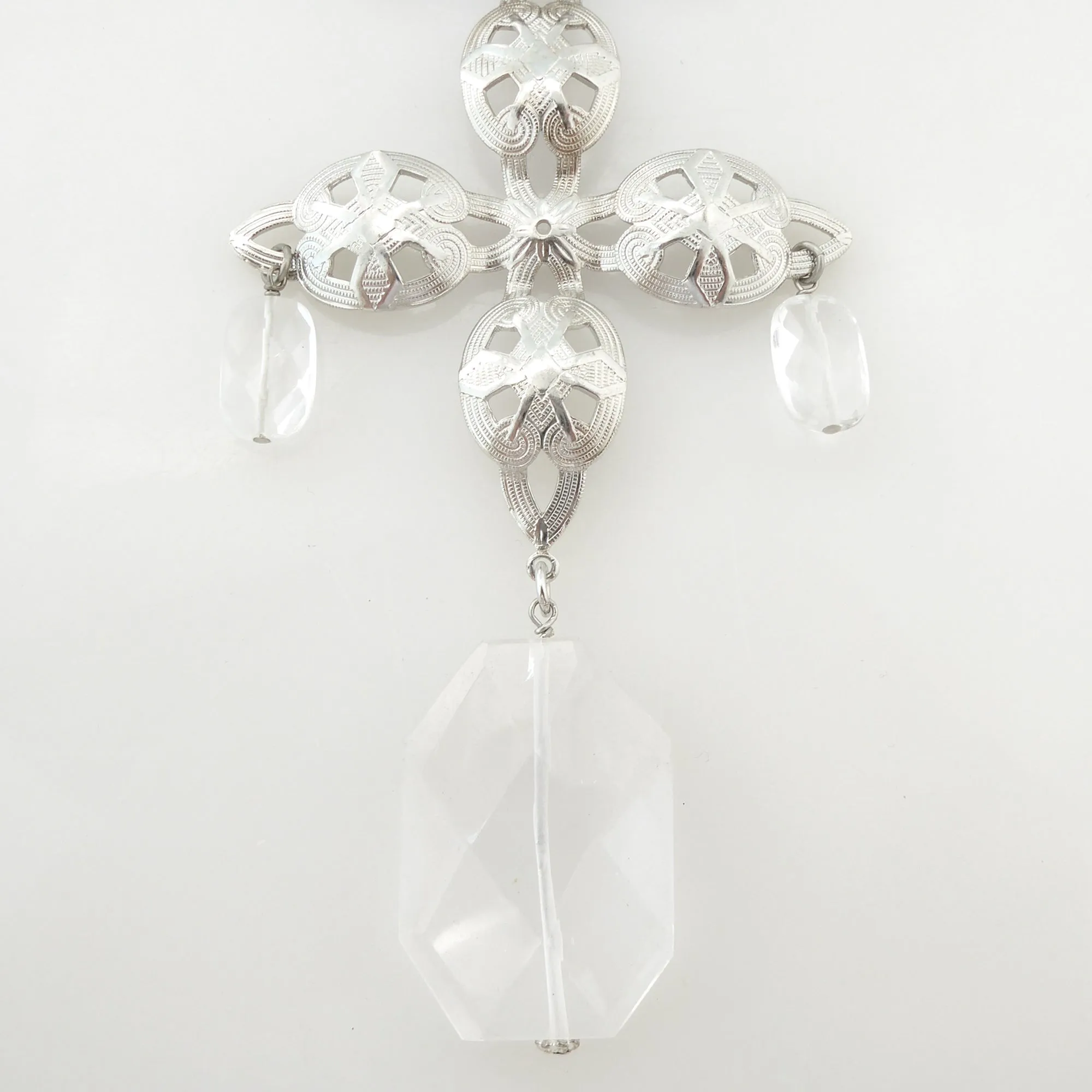 Star crossed quartz necklace
